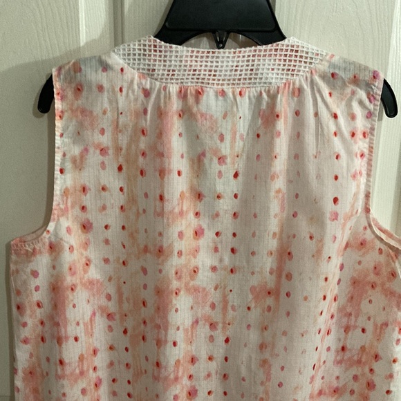 Liz Claiborne sleeveless Size Medium blouse net lace around neck 100% cotton. - Picture 4 of 11